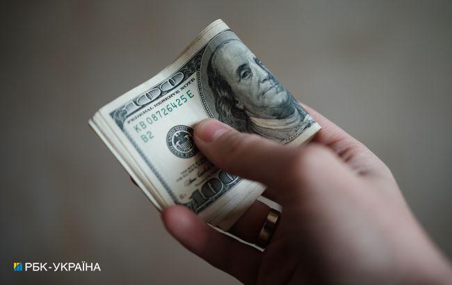 Курс доллара обновил максимум и приблизился к уровню в 42 гривны