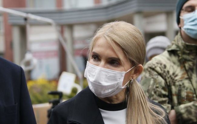Тимошенко: медики в пік епідемії залишені без доплат та найнеобхідніших препаратів