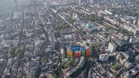 Google купує новий "кольоровий" офіс за 1 млрд доларів: співробітників повертають на місця