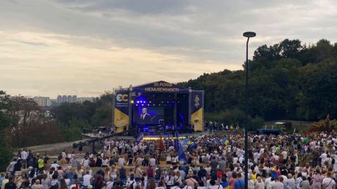 Порошенко звернувся до влади: не намагайтеся нас зупинити