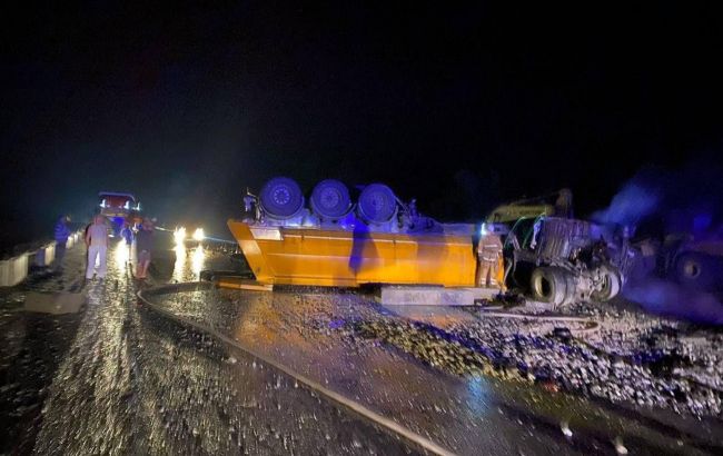 Рух на трасі Київ-Харків заблоковано: що сталось