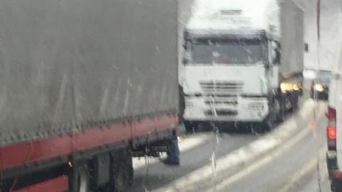 Непогода в Украине: в Винницкой области ограничено движение грузового транспорта