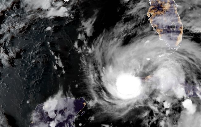 США готуються до урагану Іда після удару по Кубі