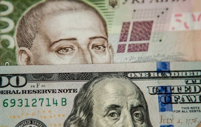 В Украине на межбанке незначительно подорожал евро