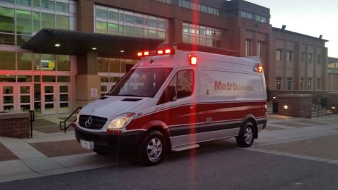 У Тбілісі стався вибух в багатоповерхівці, є постраждалі