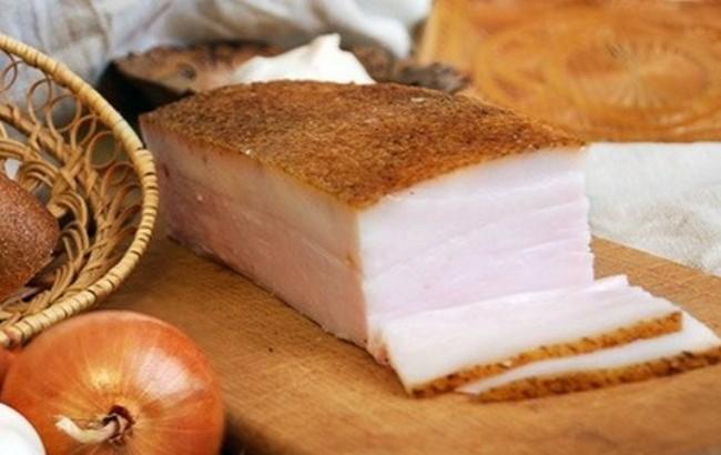 Ученые назвали сало самым полезным продуктом в сезон простуд