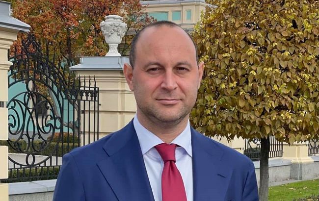 Нардеп заматерился с трибуны в Раде: конфуз попал на видео