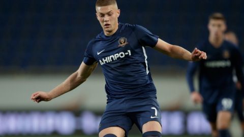 Шевченко довызвал в сборную Украины форварда "Днепра-1" вместо Цыганкова и Беседина