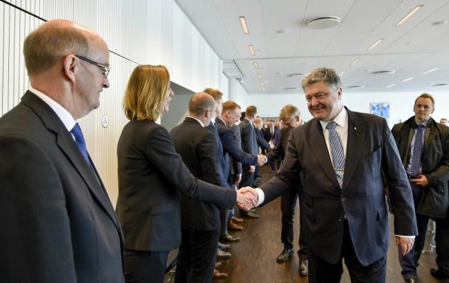 Порошенко призвал датские компании инвестировать в Украину