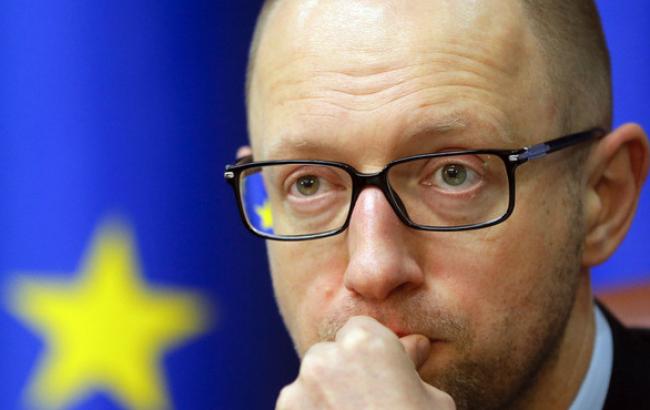 Яценюк считает лучшим для переговоров по Донбассу "киевский формат"