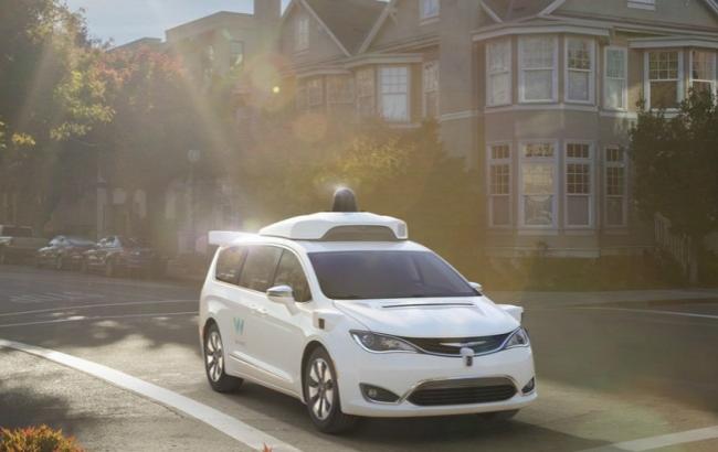 Google представил беспилотный автомобиль