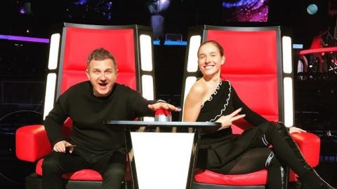 Катя Осадча та Юрій Горбунов в ефектних вишиванках привітали українців з Хрещенням 2018