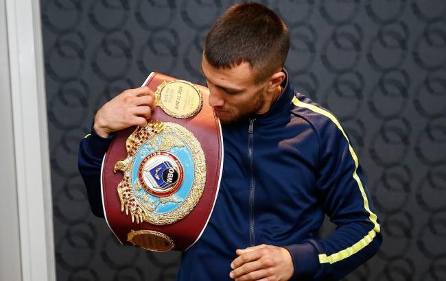 Ломаченко відмовився від пояса WBO в напівлегкій вазі