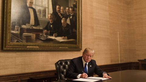 Трамп подписал военный бюджет США с помощью для Украины и санкциями против РФ