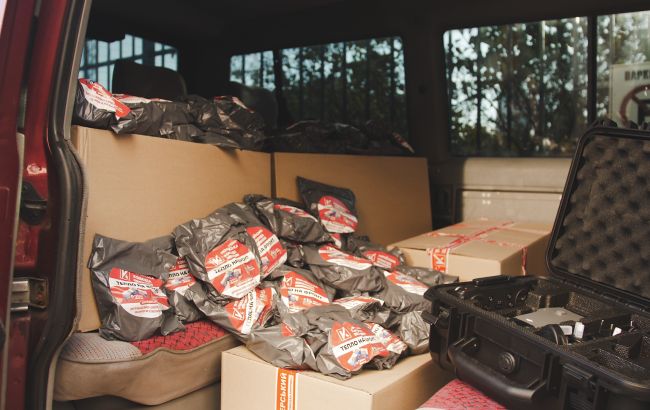 Бойцы ДУК "Правый сектор" получили разведывательный беспилотник и хотпаки от "Украинской команды"