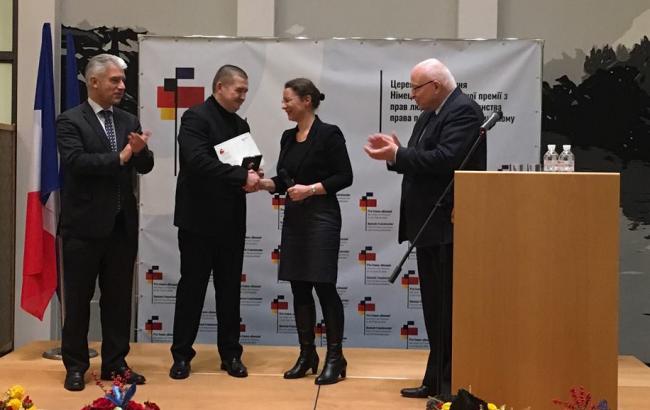 Українець вперше отримав Франко-німецьку премію з прав людини