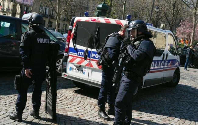 У Франції невідомий відкрив стрілянину в ліцеї, є поранені