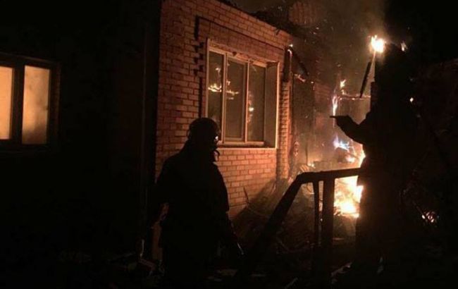 Обстріл Новолуганського: пошкоджено 50 будинків