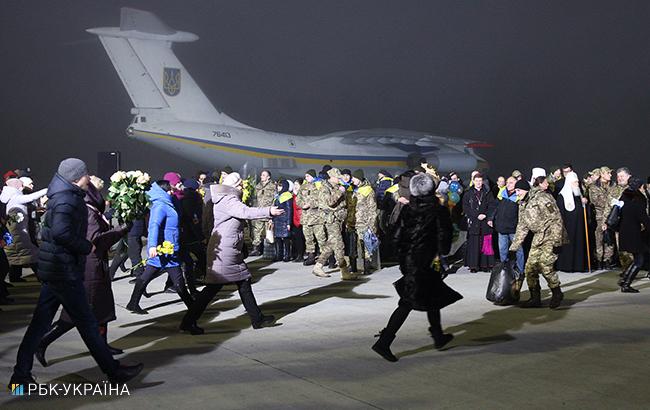 Освобожденные из плена на Донбассе получат по 100 тысяч гривен
