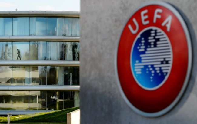 УЕФА планирует завершить футбольный сезон в августе
