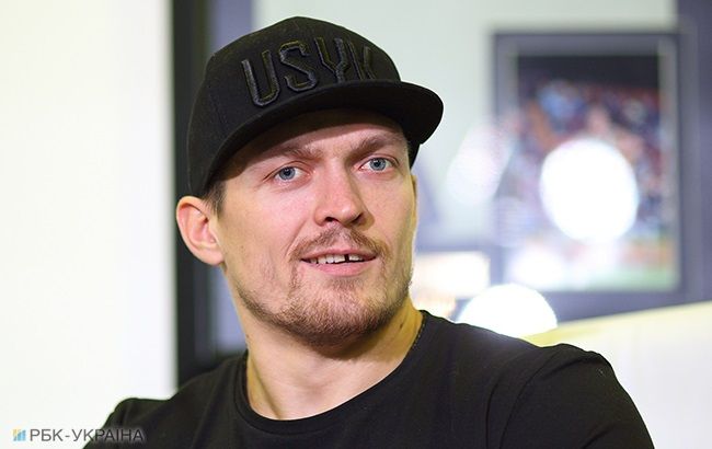 Усик написал мотивирующий стих о любви и страхе