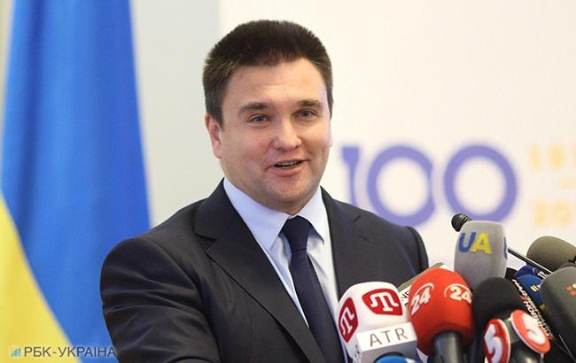 Україна і Франція підпишуть угоду про закупівлю вертольотів для ДСНС