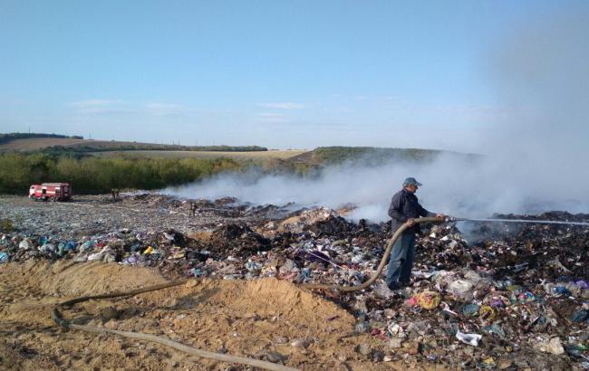 Пожежу на звалищі у Харківській області ліквідовано