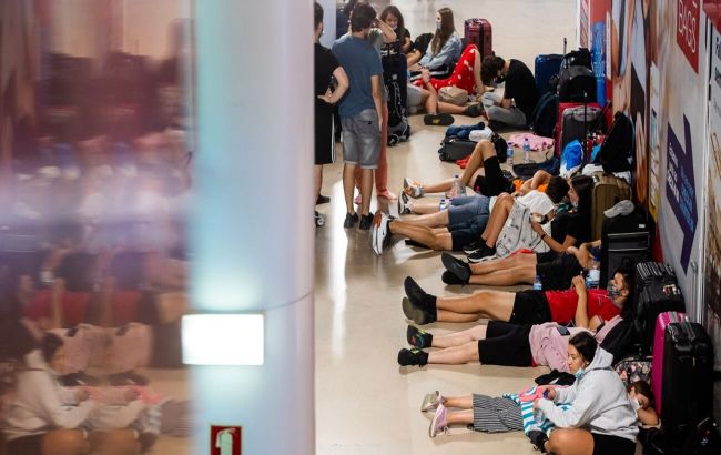 Близько трьохсот рейсів в аеропорту Лісабона були скасовані через страйк робітників