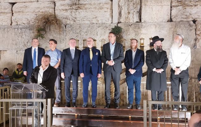 Біля Стіни плачу в Єрусалимі запалення ханукальної свічки присвятили Україні