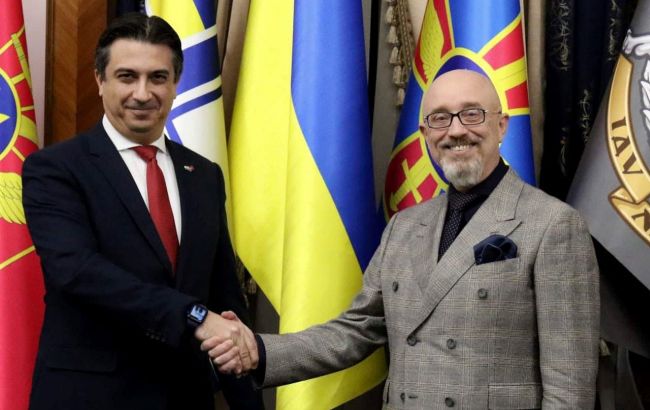 Турция вернула персонал посольства в Киев