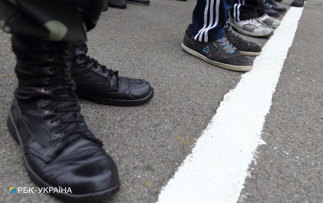 У Криму засудили ще 13 громадян за відмову від служби в армії Росії