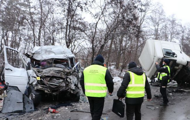 ДТП под Черниговом: полиция задержала водителя грузовика
