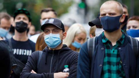 В Україні з 14 листопада вводять карантин вихідного дня: що буде працювати