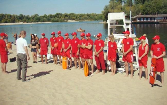 В Киеве объявили новый набор в пляжный патруль