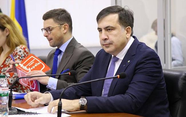 Саакашвили заявил, что сегодня в отношении него проходят три судебных заседания