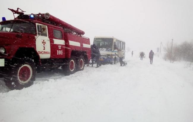 Снегопад в Украине: в полиции сообщили о сложной обстановке на трассе Киев-Одесса