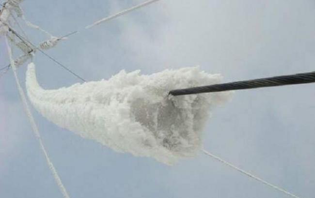 Негода в Україні: знеструмленими залишаються майже 700 населених пунктів у шести областях