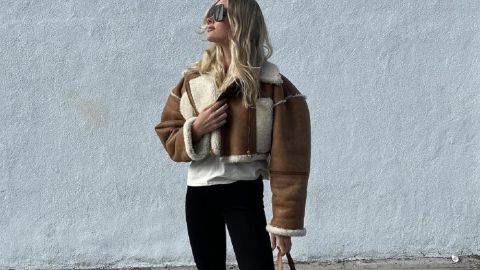 Що з чим носити: Ельза Хоск демонструє 5 модних образів зими 2022