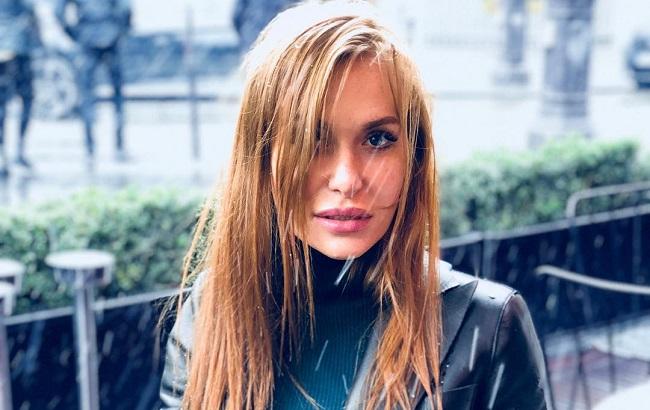 Слава из "НеАнгелов" показала, какой "след" оставила в Париже (видео)