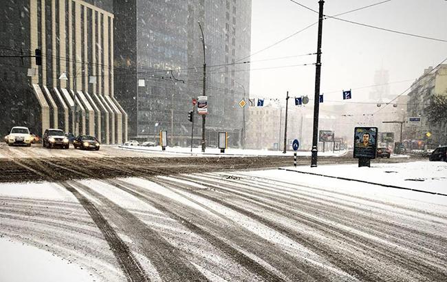 Погода у Києві: синоптики попереджають про ожеледицю на дорогах