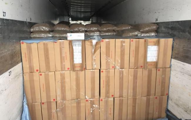 В Ровенской области СБУ изъяла партию контрабандных сигарет на более  100 тыс. долларов