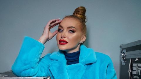 Рыжая девочка или альпийская девственница? Каминская озадачилась выбором наряда