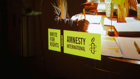 Amnesty International вибачилася за звіт про війну в Україні, що "спричинив біль"
