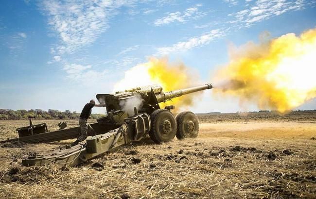 На Донбассе боевики 8 раз обстреляли позиции ООС