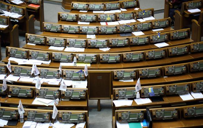 Парламент одобрил закон о содействии привлечению иностранных инвестиций