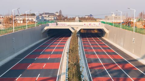 Шлях у шість смуг. У Китаї відкрили найдовший підводний автомобільний тунель