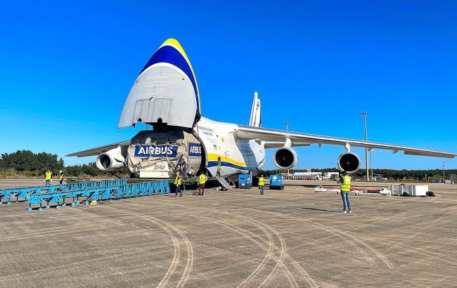 Украинский самолет "Руслан" доставил для SpaceX турецкий спутник для запуска в космос (фото)