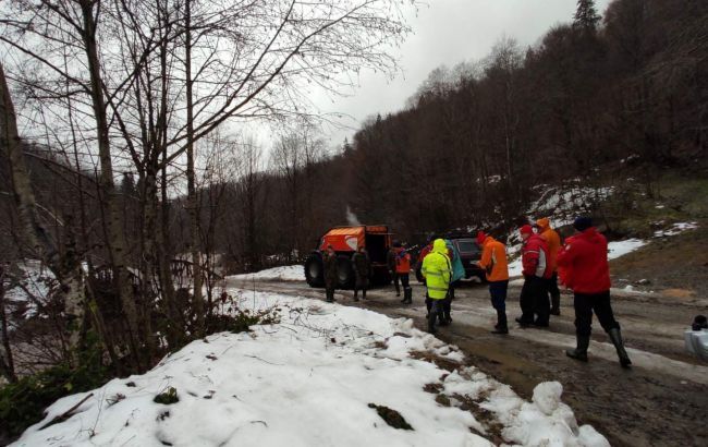 На Закарпатье нашли тело подростка, упавшего в реку во время наводнения