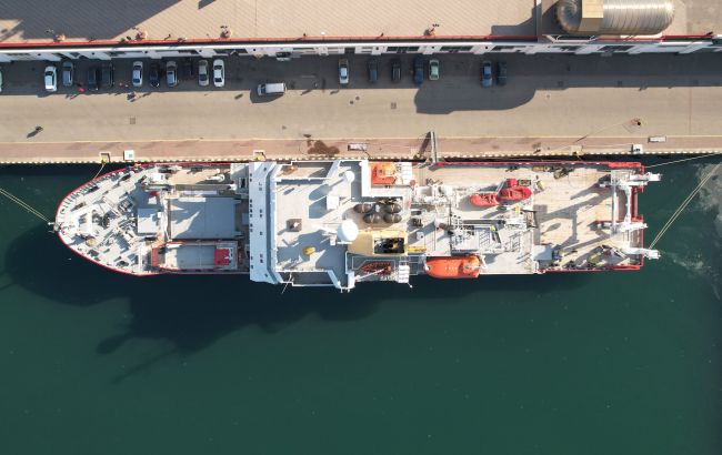 Впервые за 20 лет. Украинский корабль отправляется в экспедицию в Антарктиду