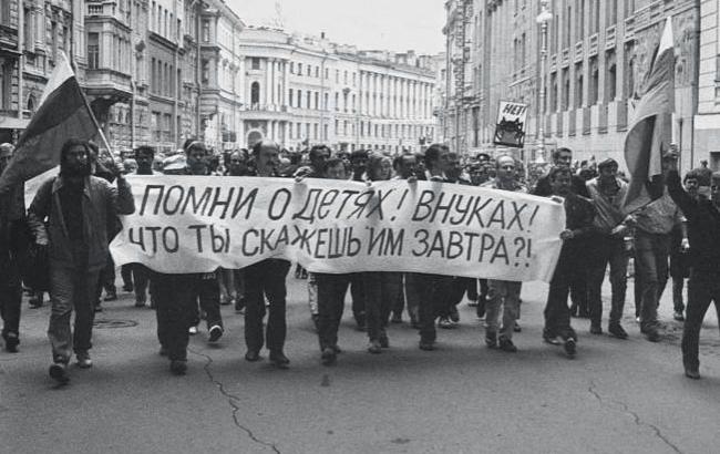 В прокат выходит фильм Сергея Лозницы о попытке переворота в Москве